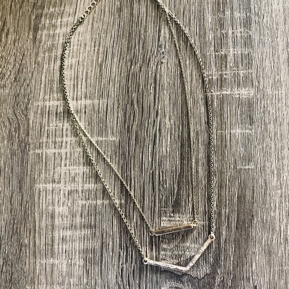 Short layered necklace - Picture 1 of 3